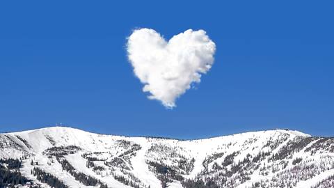 Schweitzer Bowl with a heart-shaped cloud