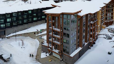 Exterior of WhitePine and 5 Needles lodge at Schweitzer